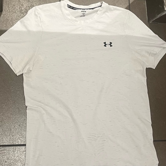 Under Armour Men's Short Sleeve White Tee - Picture 1 of 1